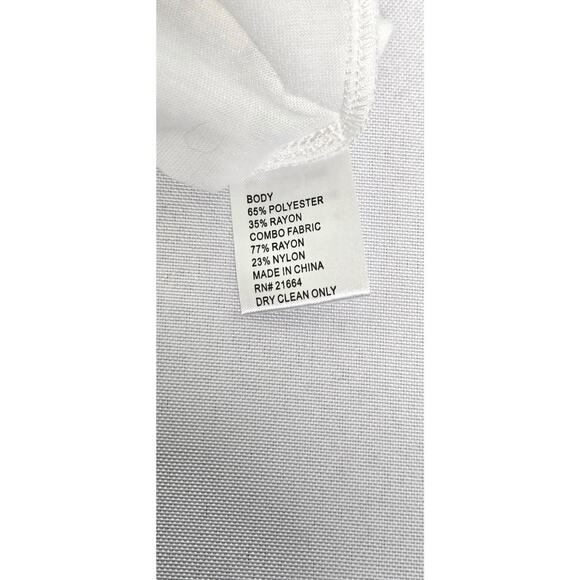 Women’s white Foxcroft sleeveless tunic. Size medium. - Picture 7 of 8